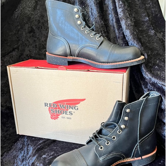 Red Wing Heritage 6” Iron Ranger 8114 - Picture 4 of 6